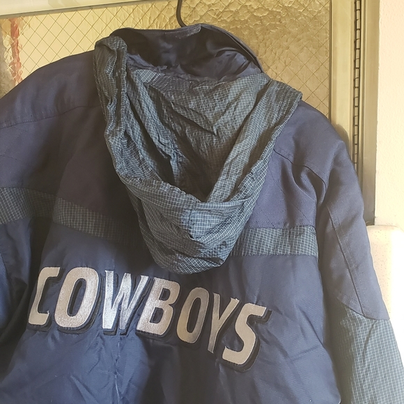 Dallas Cowboys jacket: Pro Line - Picture 3 of 6